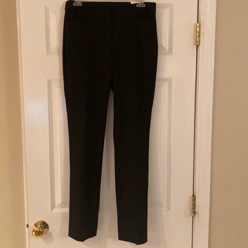 Brand new with tags Express Columnist slim mid rise stretch pants size 6R